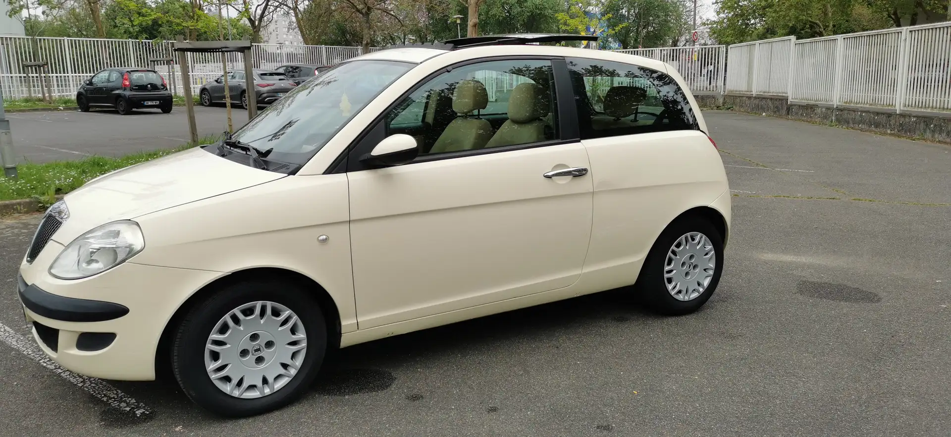 Lancia Ypsilon Ypsilon 1.2 Beige - 2