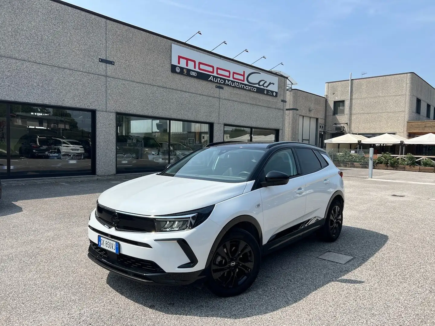 Opel Grandland 1.5 ecotec  aut. AT8 131 Cv - Gancio Traino Bianco - 1