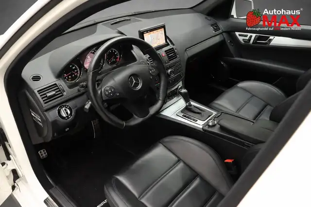Mercedes-Benz C 63 Amg view 13