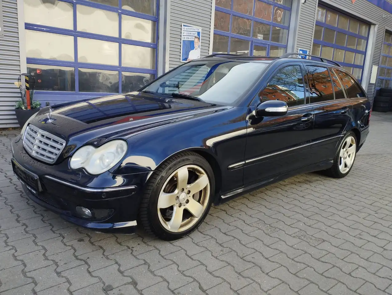 Mercedes-Benz C 320