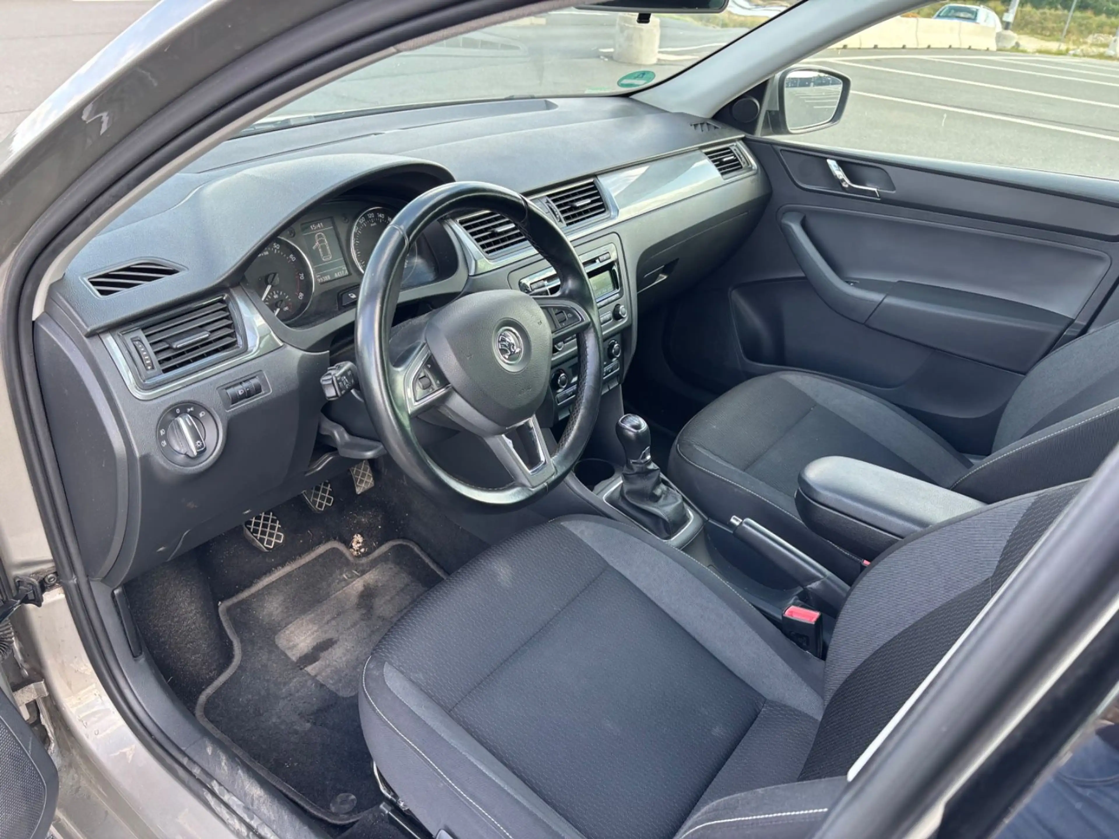 Skoda Rapid/Spaceback 1.2 TSI Spaceback Ambition TÜV neu — photo 12