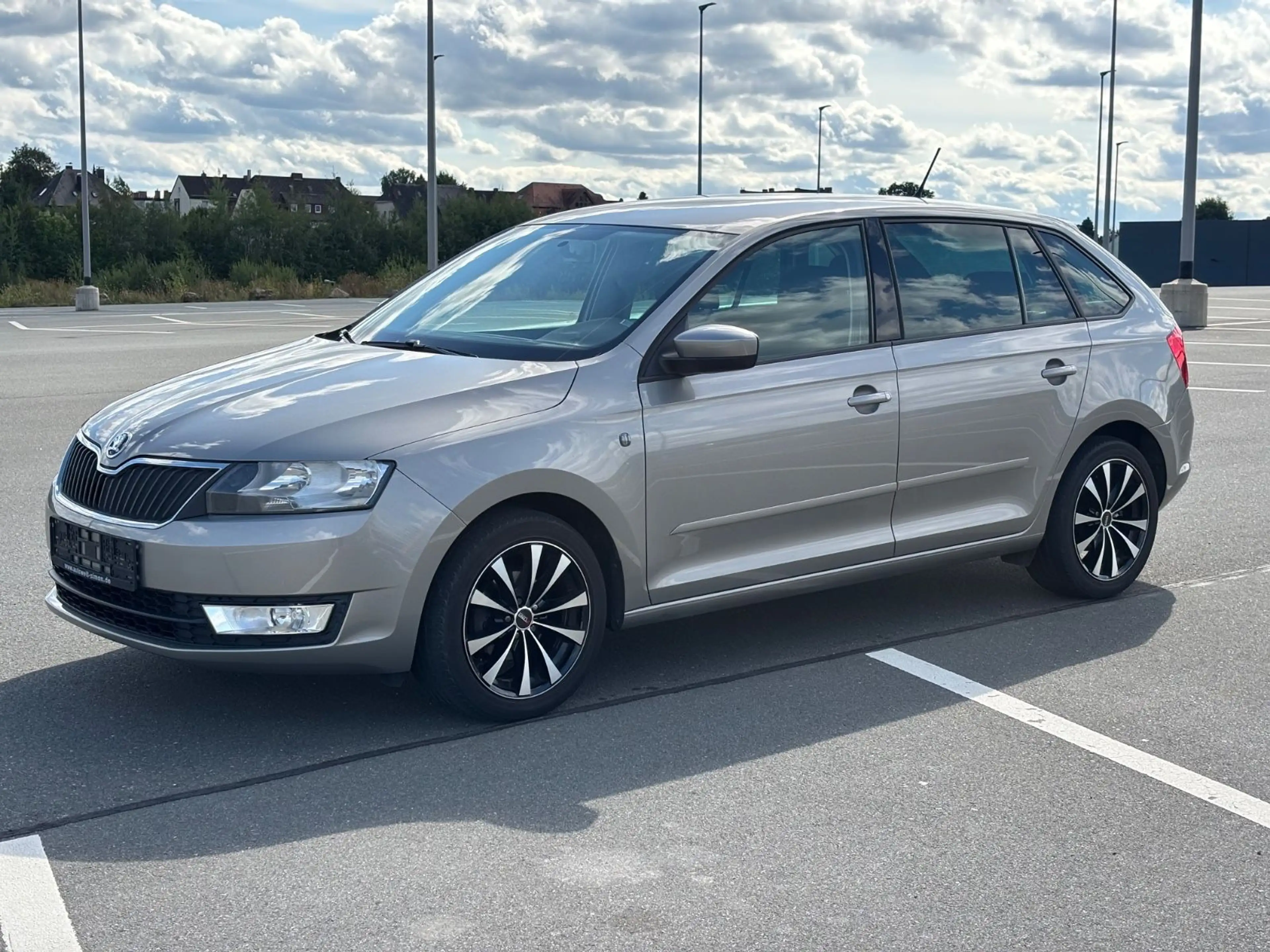 Skoda Rapid/Spaceback 1.2 TSI Spaceback Ambition TÜV neu