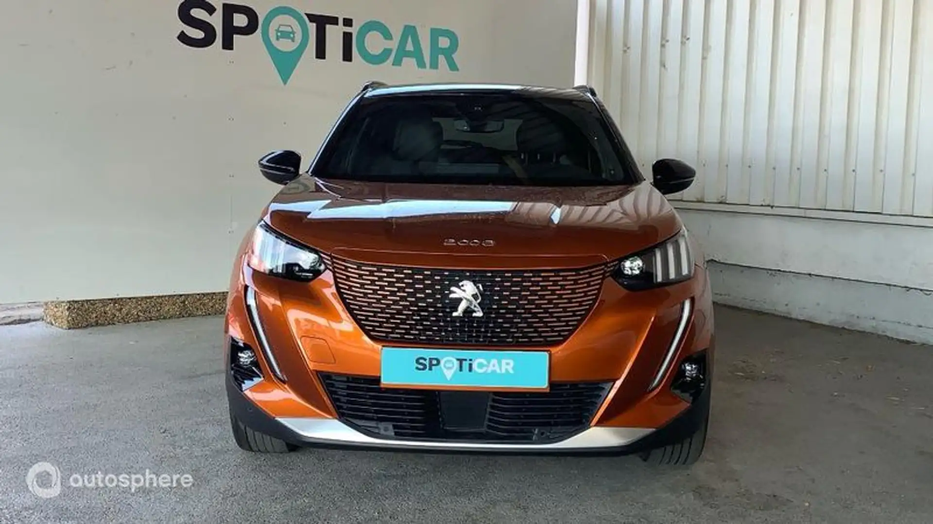 Peugeot 2008 e-2008 136ch GT - 2