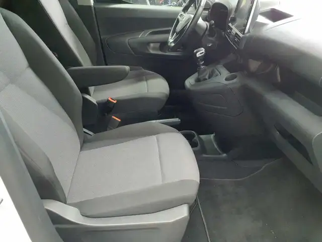 Opel Combo view 11