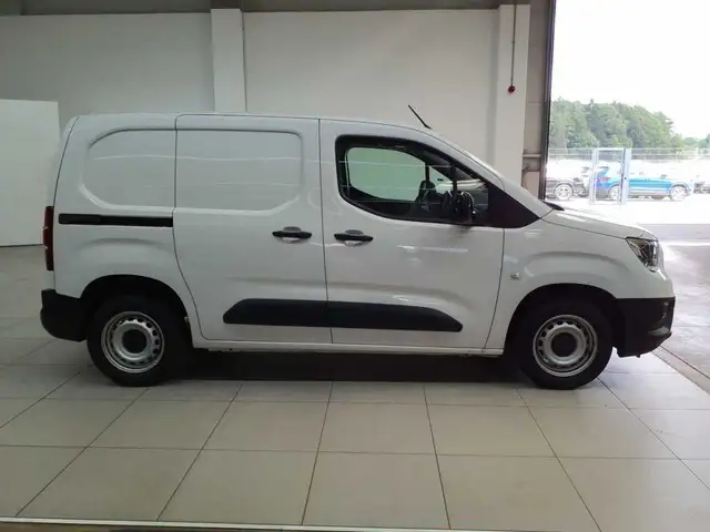 Opel Combo view 3