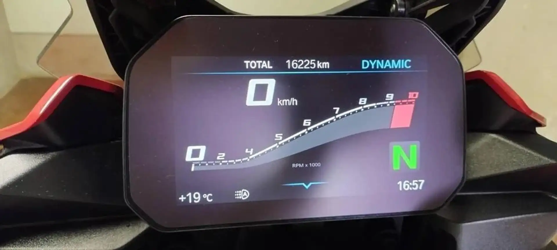 BMW F 900 XR Rosso - 2