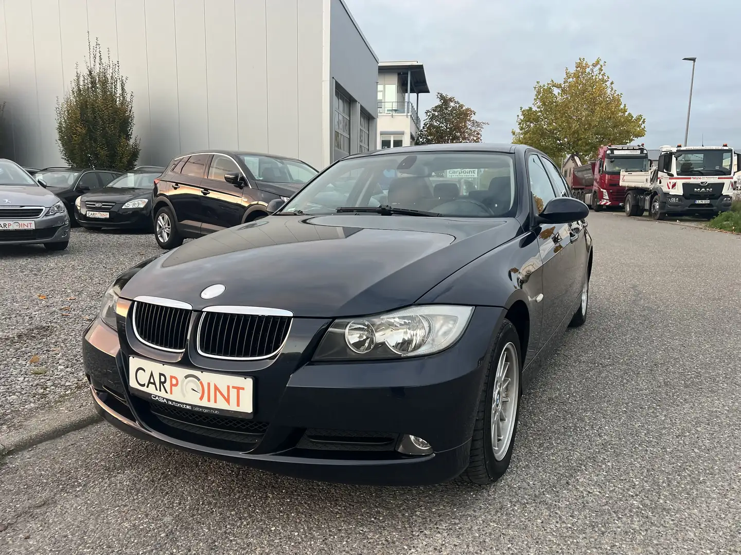 BMW 318 *2.0 Benzin*Euro4*Limousine*Klima*Alu*Navi* Blue - 2