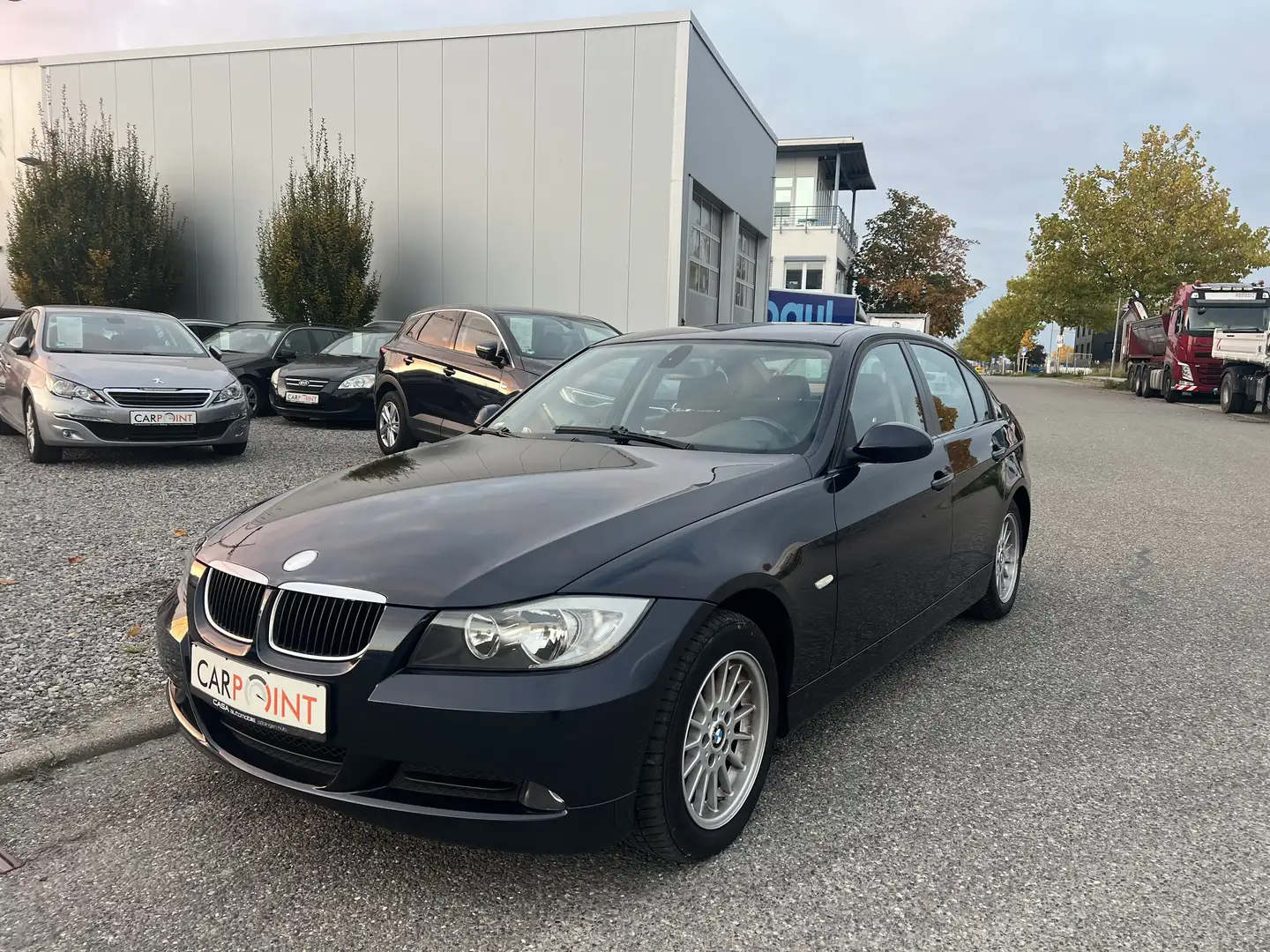 BMW 318 *2.0 Benzin*Euro4*Limousine*Klima*Alu*Navi* Blue - 1