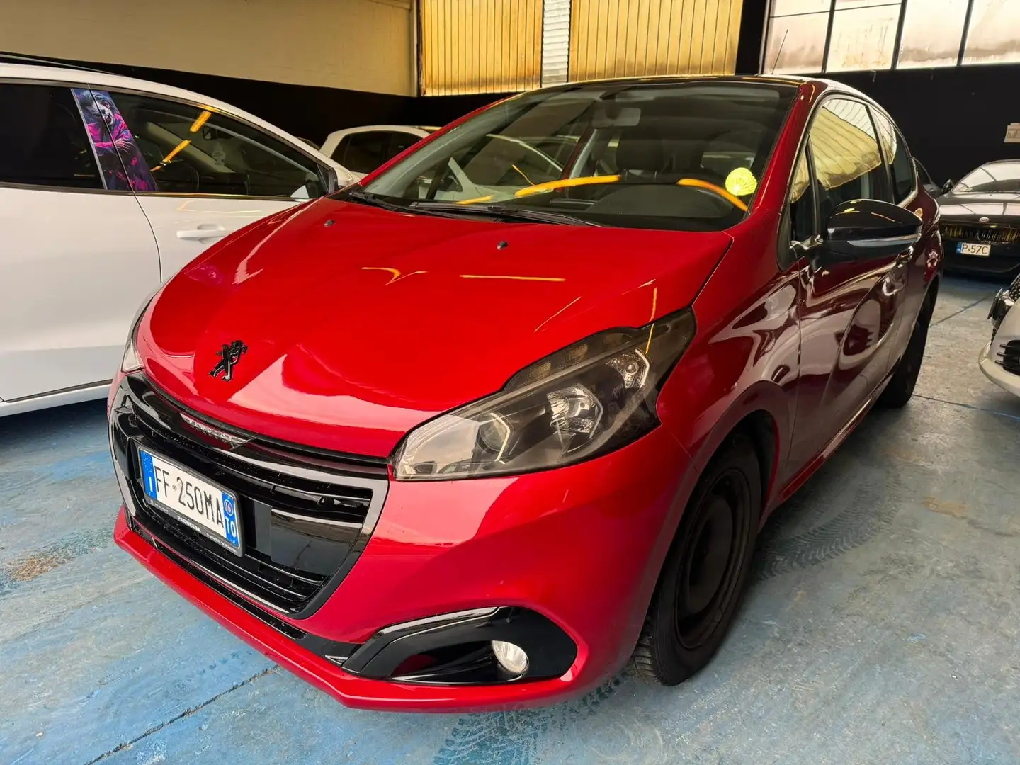 Peugeot 208 208 3p 1.6 bluehdi Allure 75cv Rood - 1