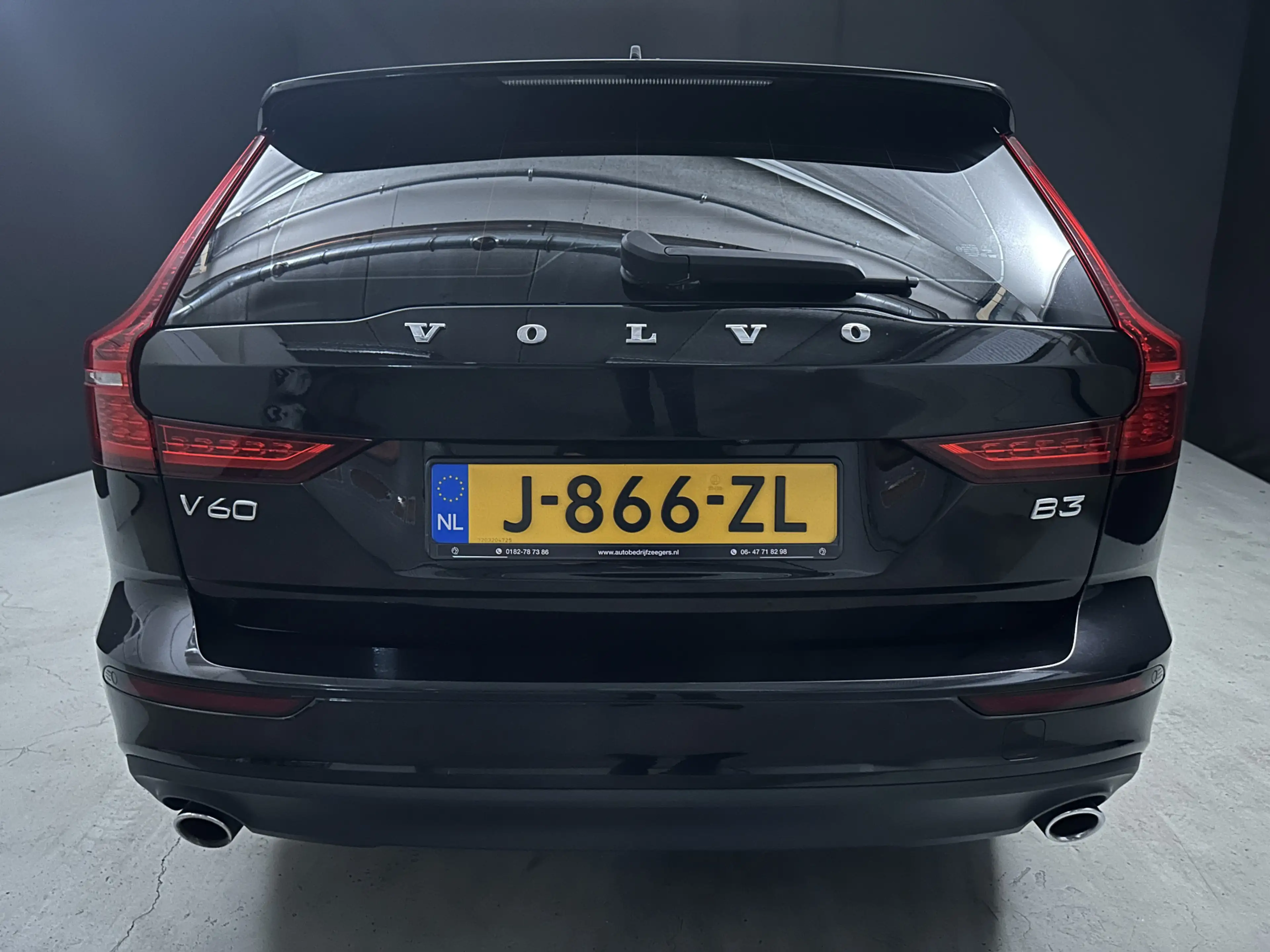 Volvo V60 2.0 B3 Momentum Advantage *SUPER STAAT* — photo 4