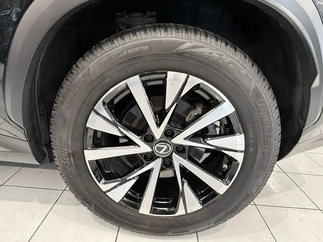 Lexus NX 450h+ NX 450 h+ E-Four Ansicht 32