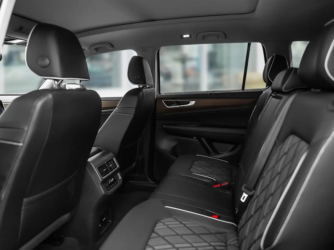 Volkswagen Atlas снимка Volkswagen Atlas