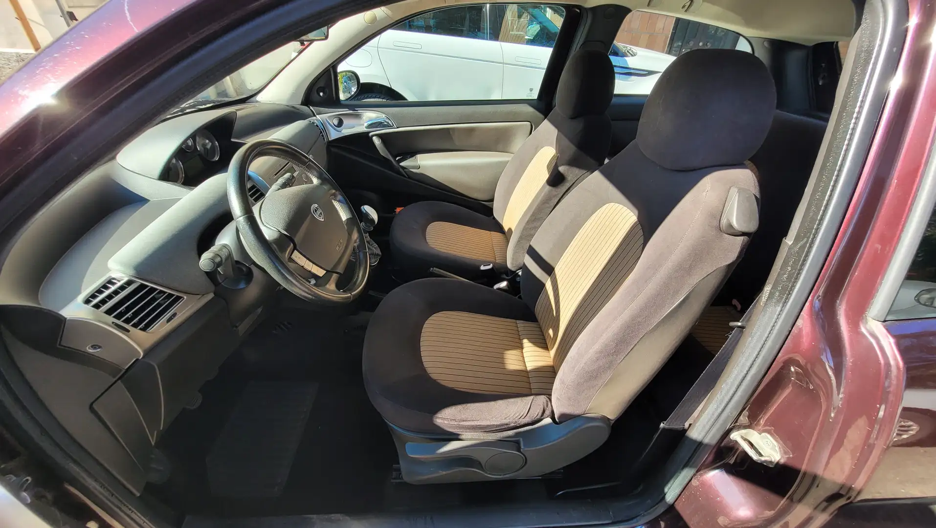 Lancia Ypsilon Ypsilon 1.2 8v Oro Plus - 2