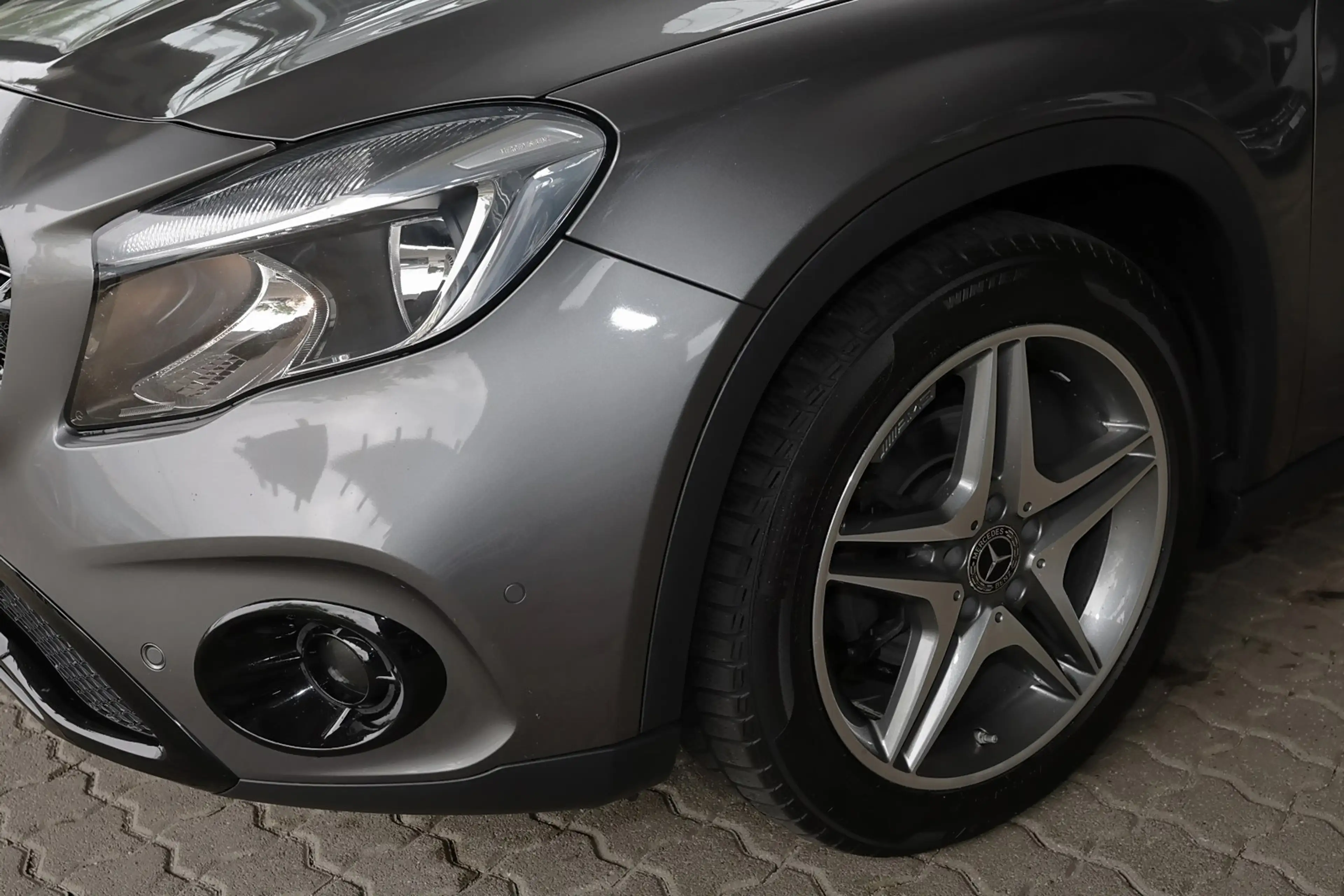 Mercedes-Benz GLA 220 d Sport Utility Vehicle NIGHT+MEMORY+18" — photo 3
