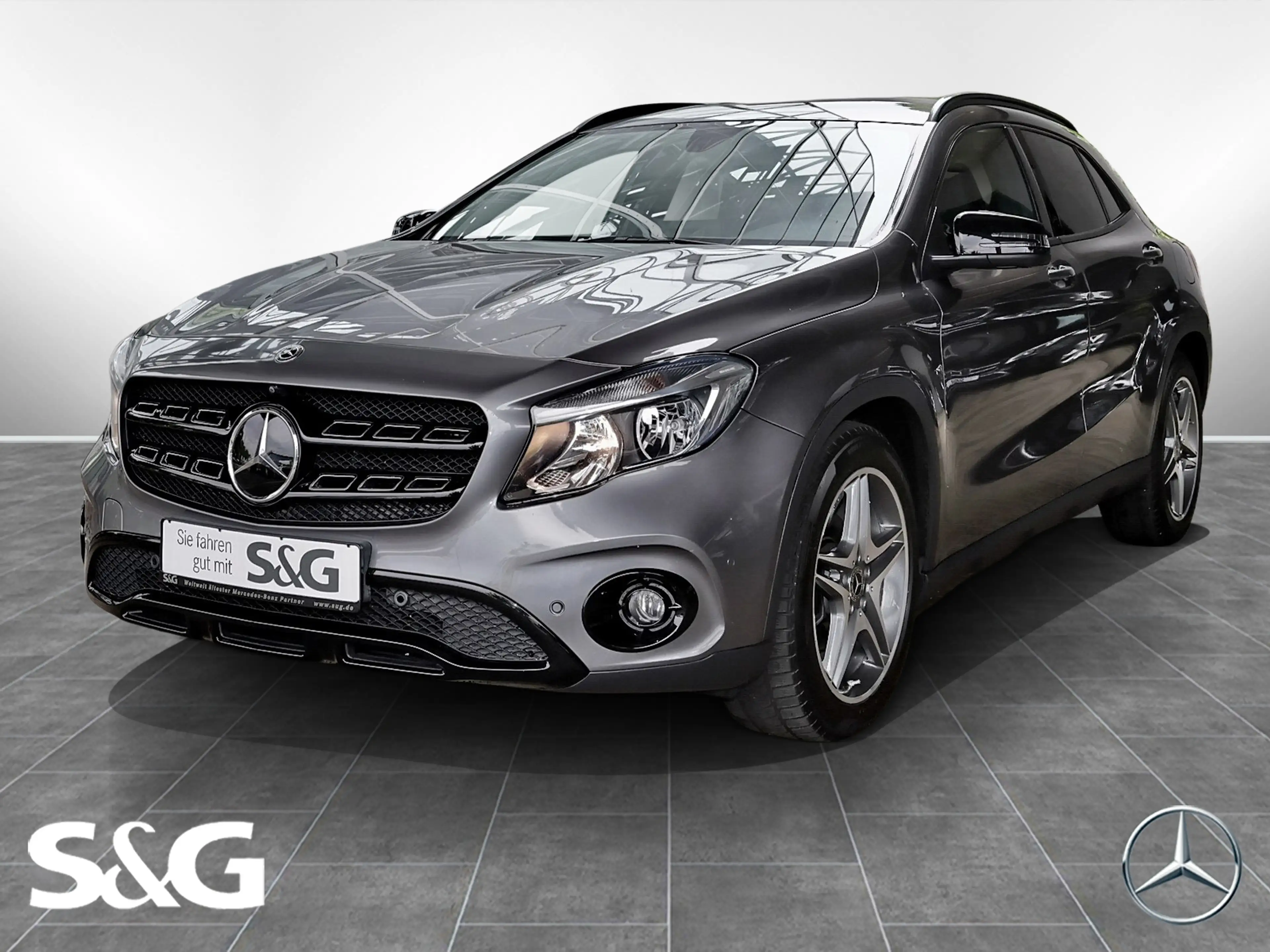 Mercedes-Benz GLA 220 d Sport Utility Vehicle NIGHT+MEMORY+18"