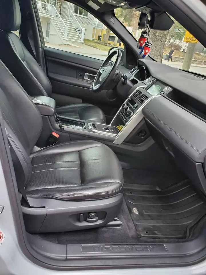 Land Rover Discovery Sport снимка Land Rover Discovery Sport