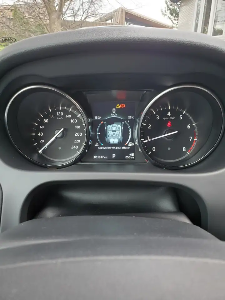 Land Rover Discovery Sport снимка Land Rover Discovery Sport