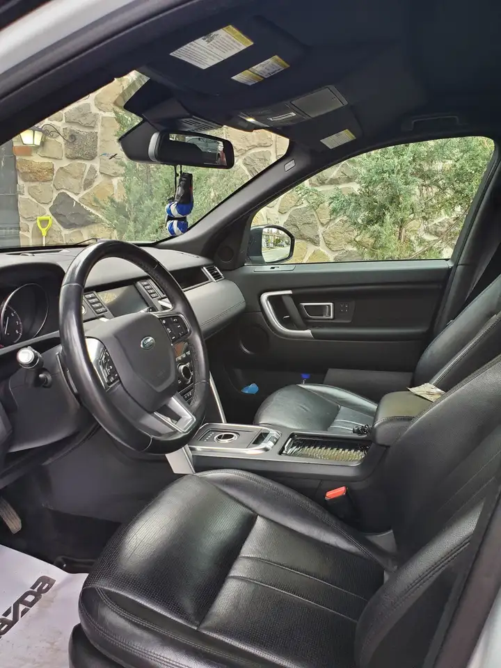 Land Rover Discovery Sport снимка Land Rover Discovery Sport