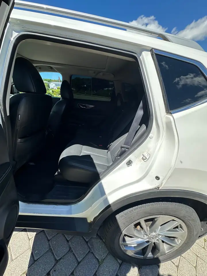 Nissan Rogue снимка Nissan Rogue