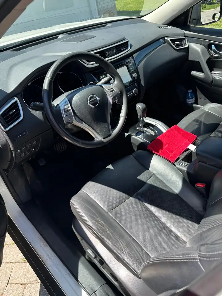 Nissan Rogue снимка Nissan Rogue