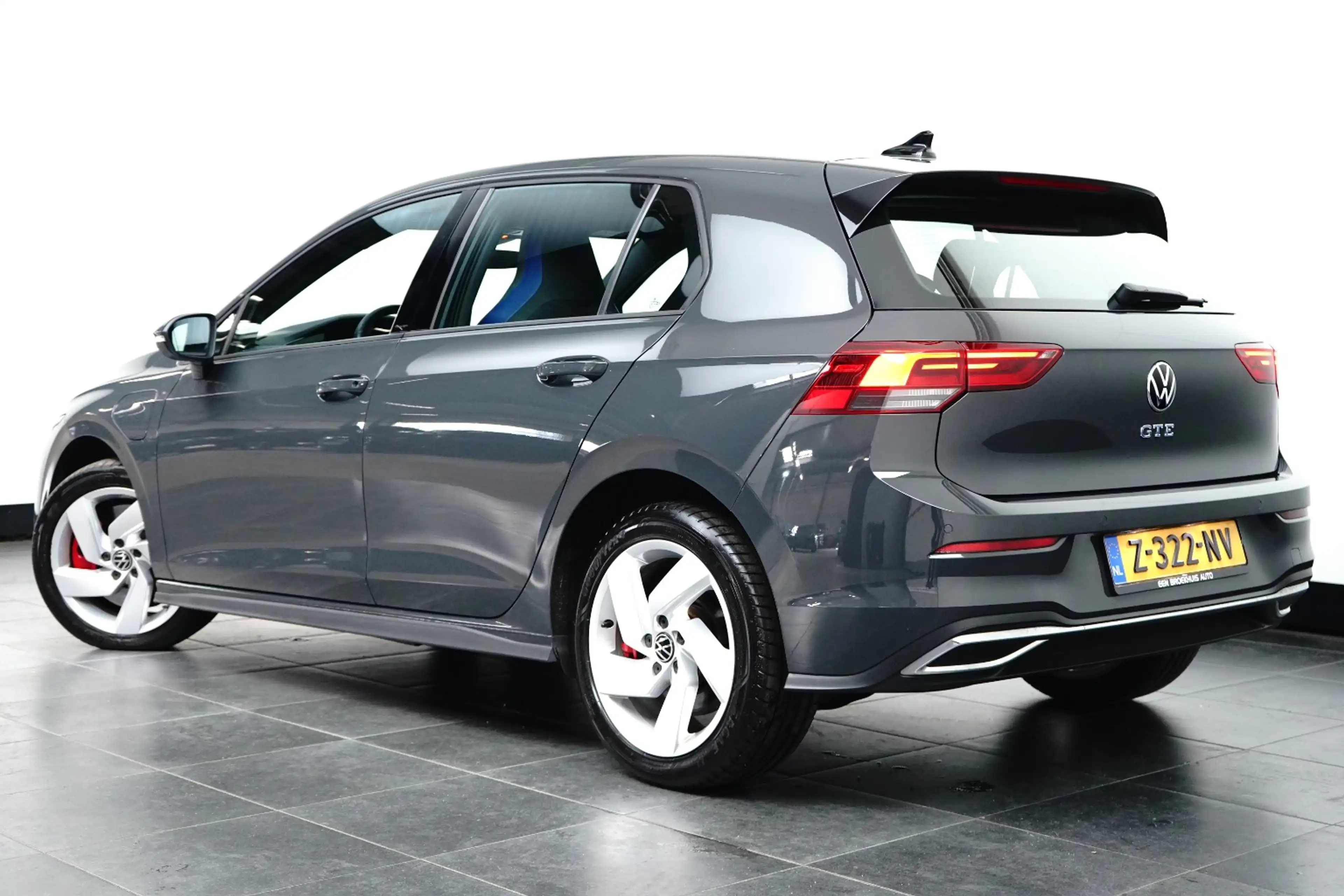 Volkswagen Golf GTE 1.4 eHybrid | Achteruitrijcamera | Full-LED koplam — photo 4