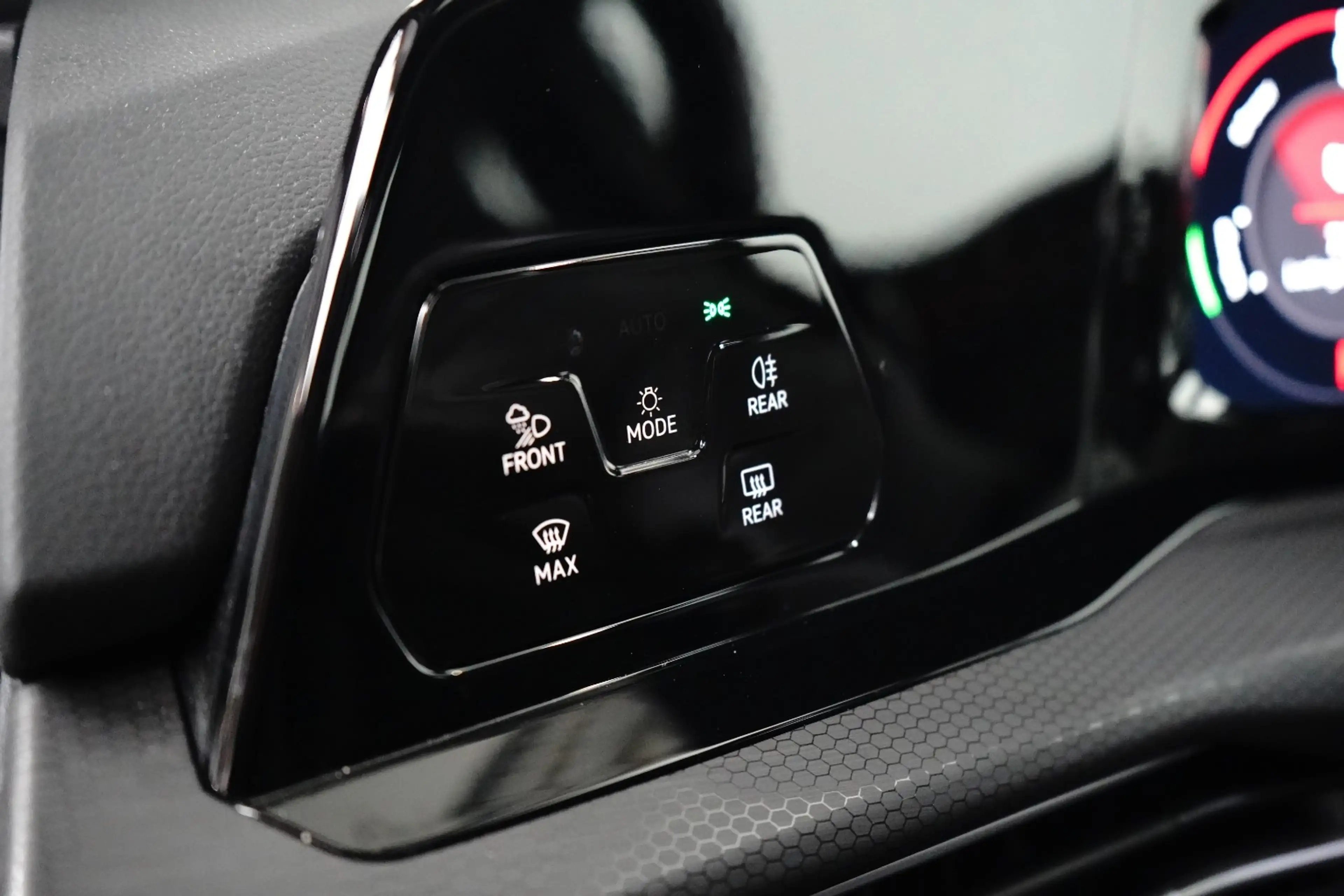Volkswagen Golf GTE 1.4 eHybrid | Achteruitrijcamera | Full-LED koplam — photo 11