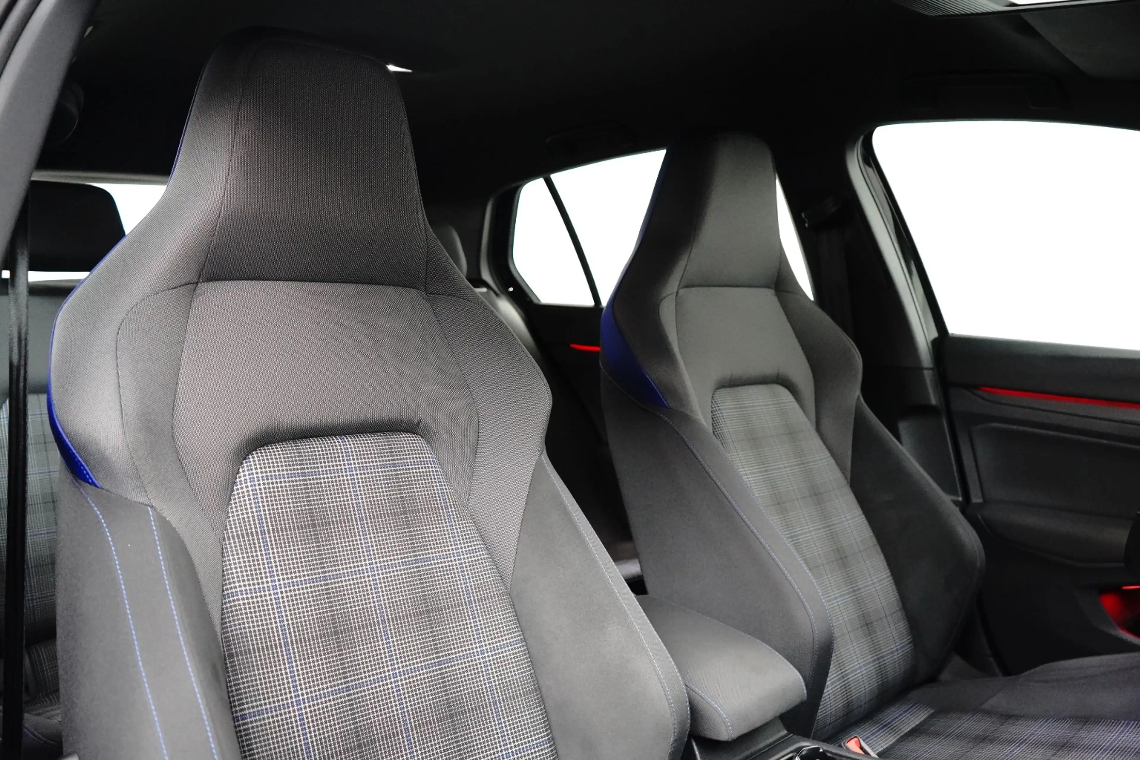 Volkswagen Golf GTE 1.4 eHybrid | Achteruitrijcamera | Full-LED koplam — photo 7