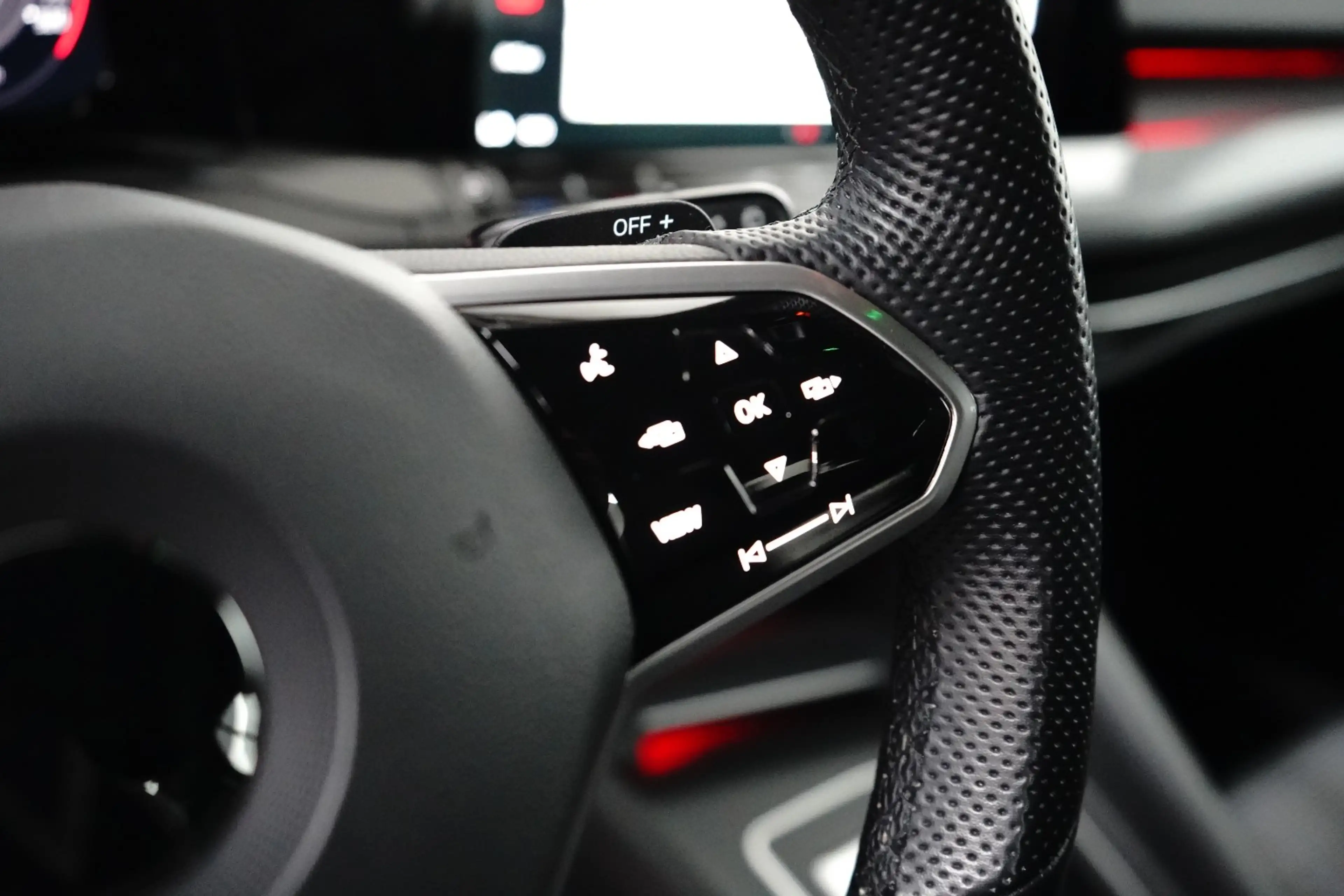 Volkswagen Golf GTE 1.4 eHybrid | Achteruitrijcamera | Full-LED koplam — photo 16