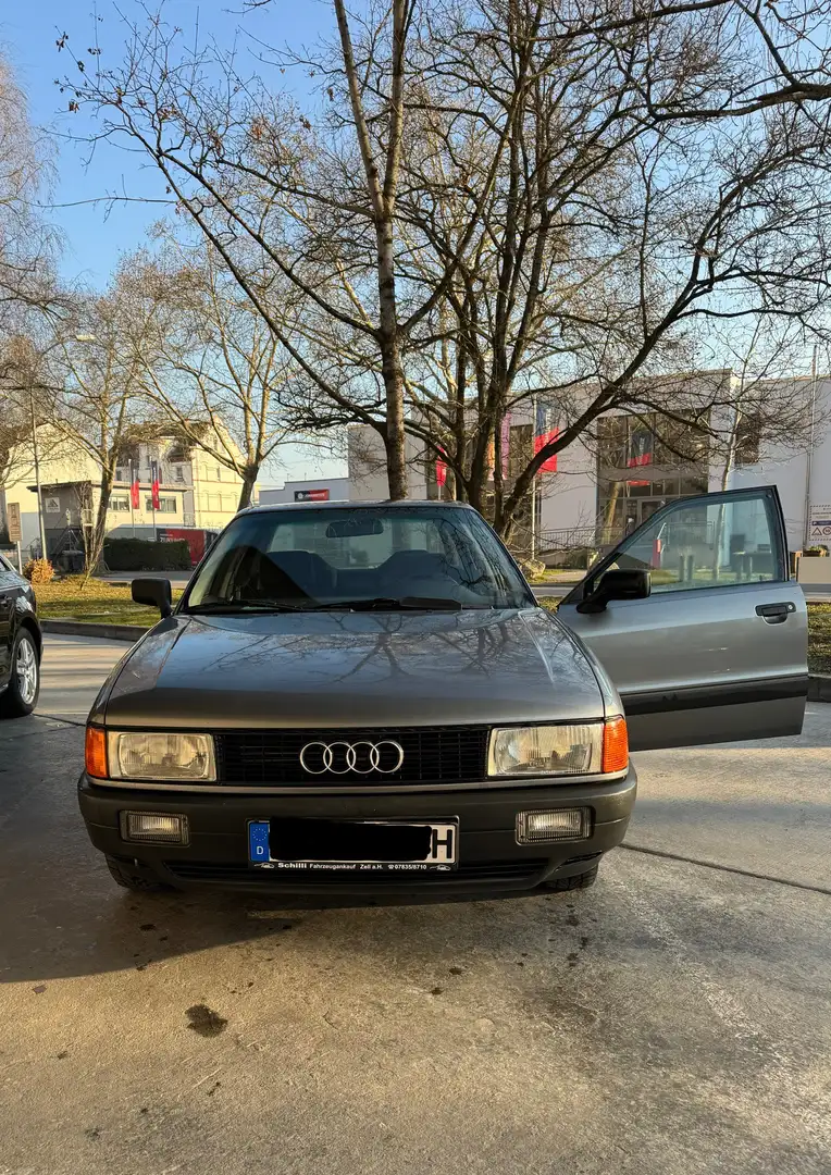 Audi 80 2.0 E - 1
