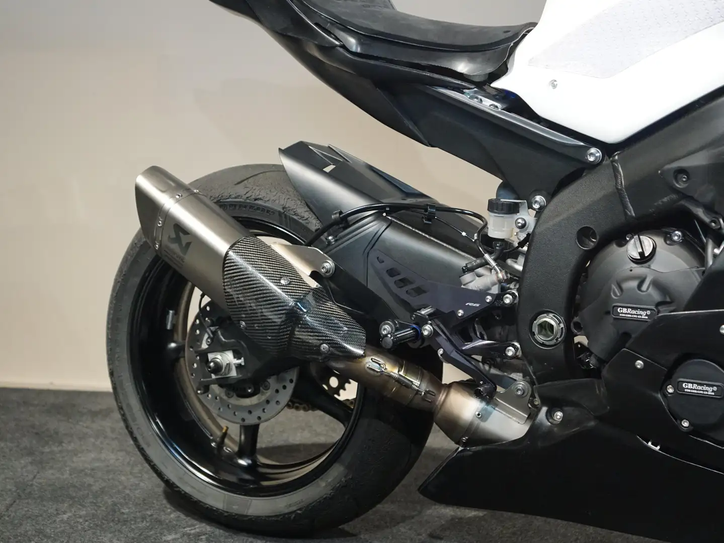 Yamaha YZF-R6 R6 GYTR Schwarz - 1