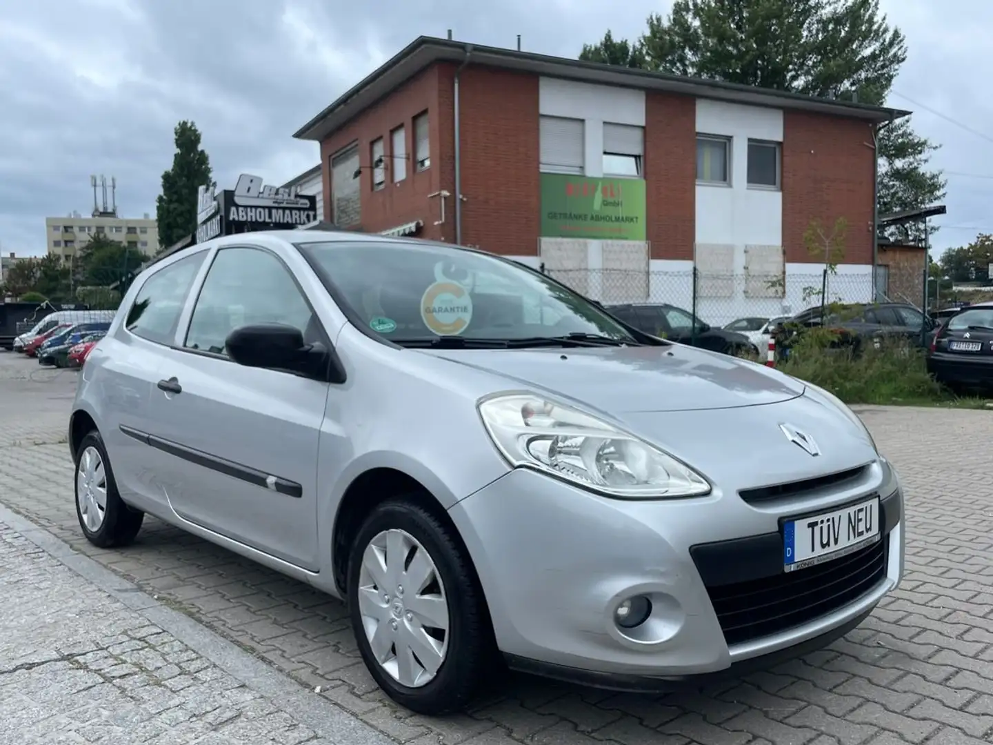 Renault Clio Expression,3-Türig,E-Fenster,Tüv Neu Silber - 1