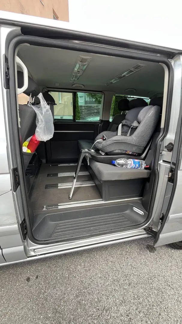 Volkswagen T5 Multivan Comfortline 2,5 TDI - 1