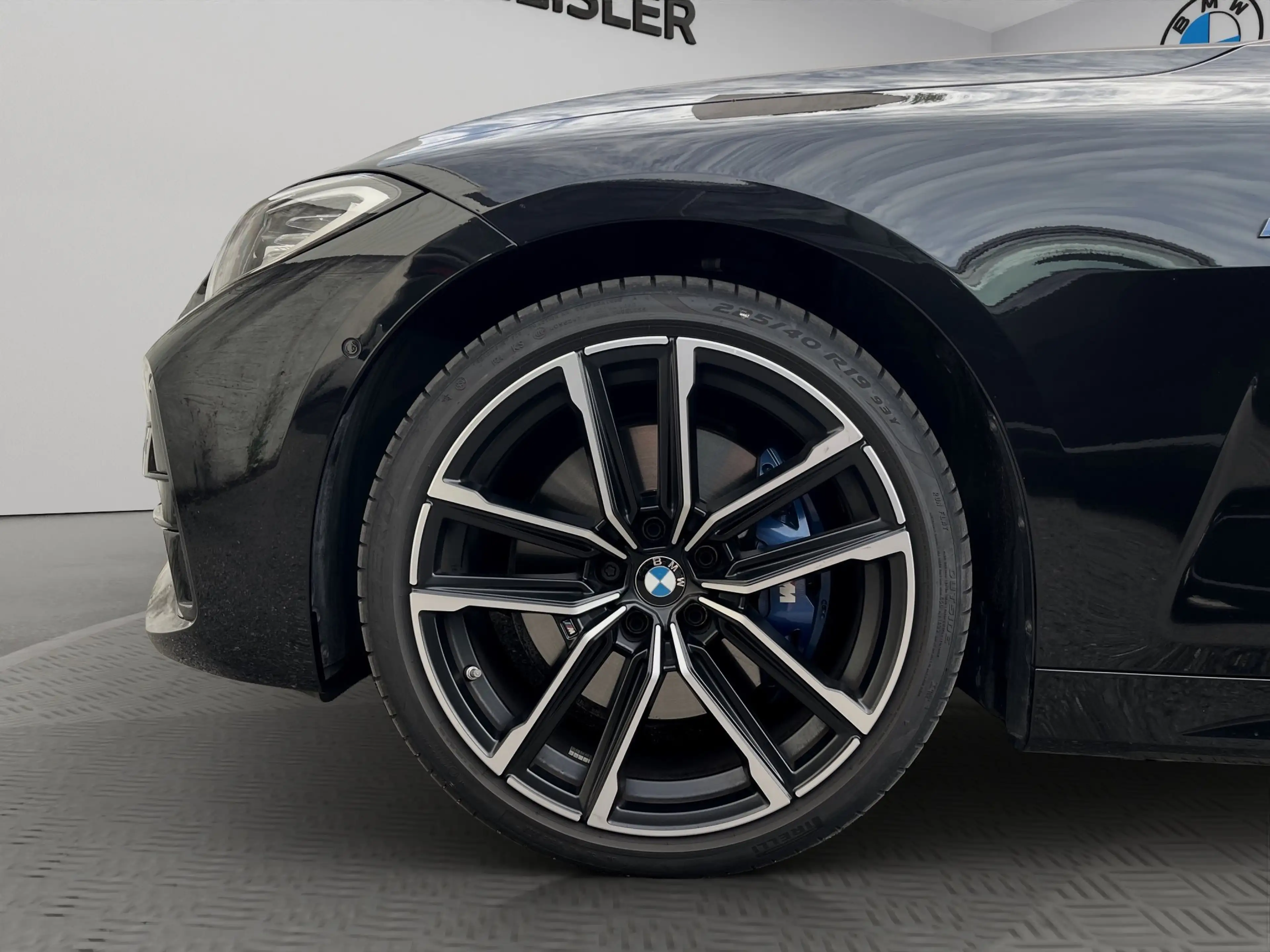 BMW 440 M440i Cabrio — photo 14