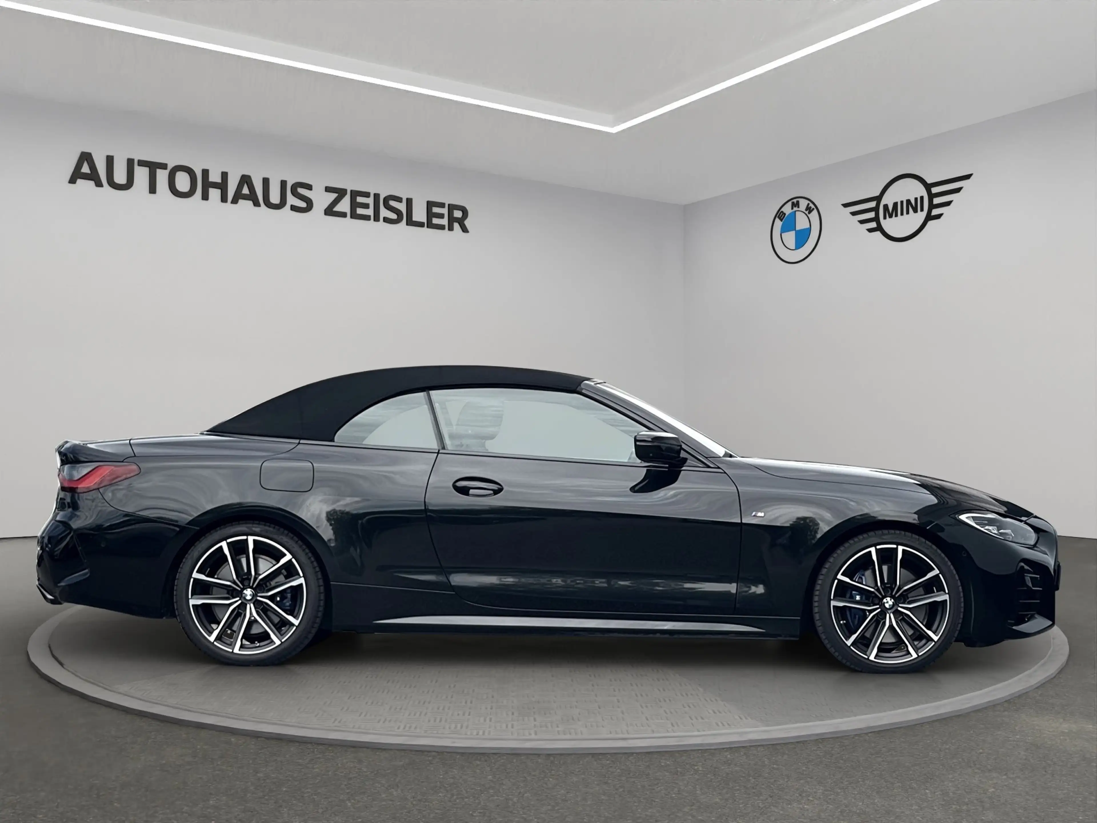BMW 440 M440i Cabrio — photo 3