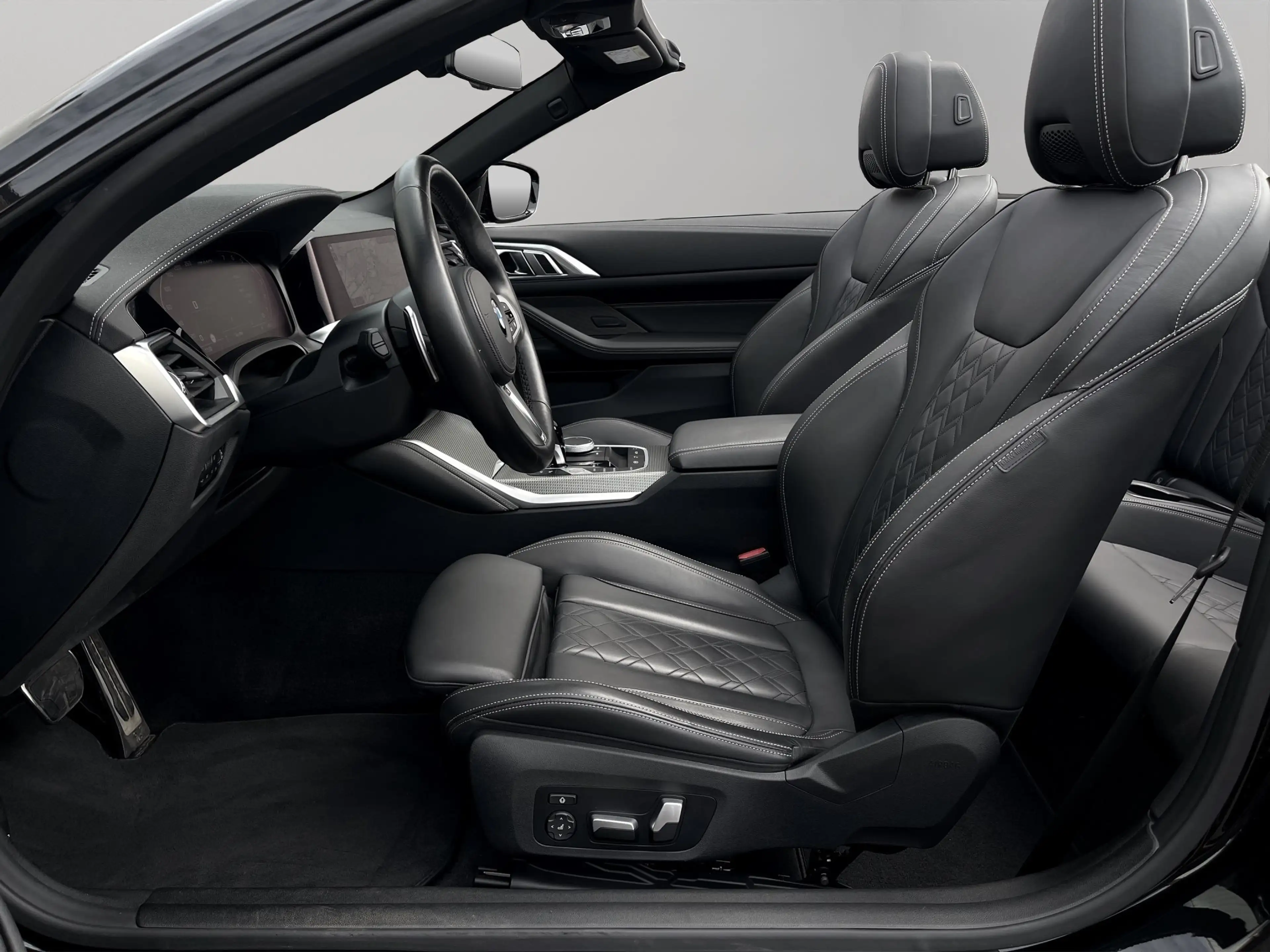BMW 440 M440i Cabrio — photo 9