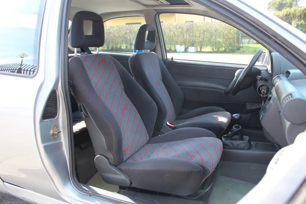 Opel Corsa 3p 1.6 16v GSI c/abs,SS, foto 4