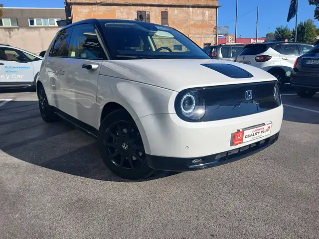 Honda e Honda e Advance 16