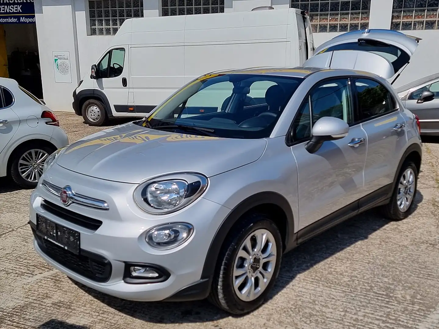 Fiat 500X 1,4 Multi-Air2 Turbo 140 City Look Pop Star Silber - 1
