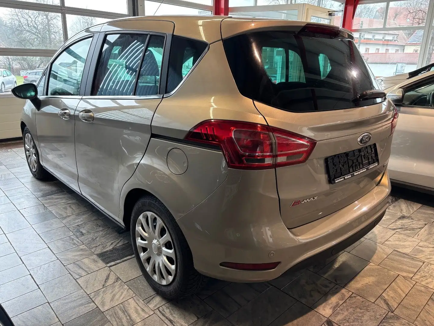Ford B-Max Titanium neuer Motor bei 108270 km / 11.22 Gris - 2
