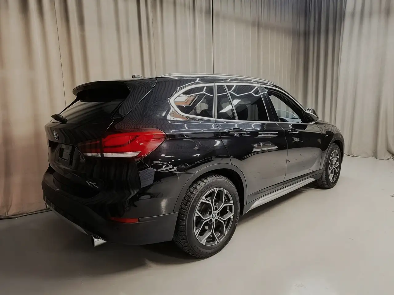 BMW X1 снимка BMW X1