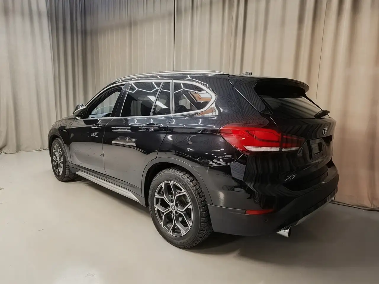BMW X1 снимка BMW X1