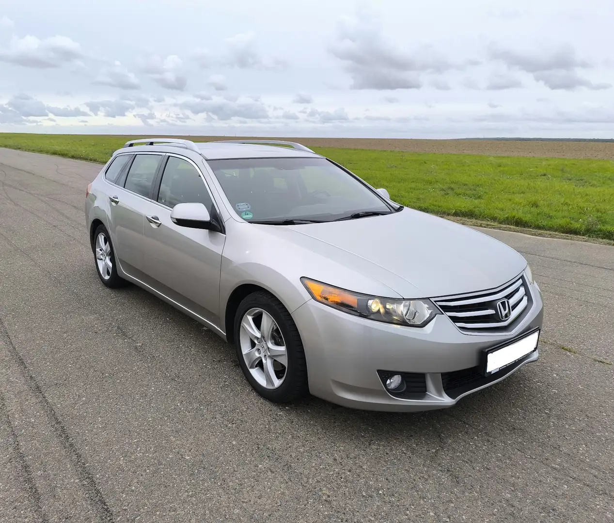 Honda Accord Elegance Silber - 1