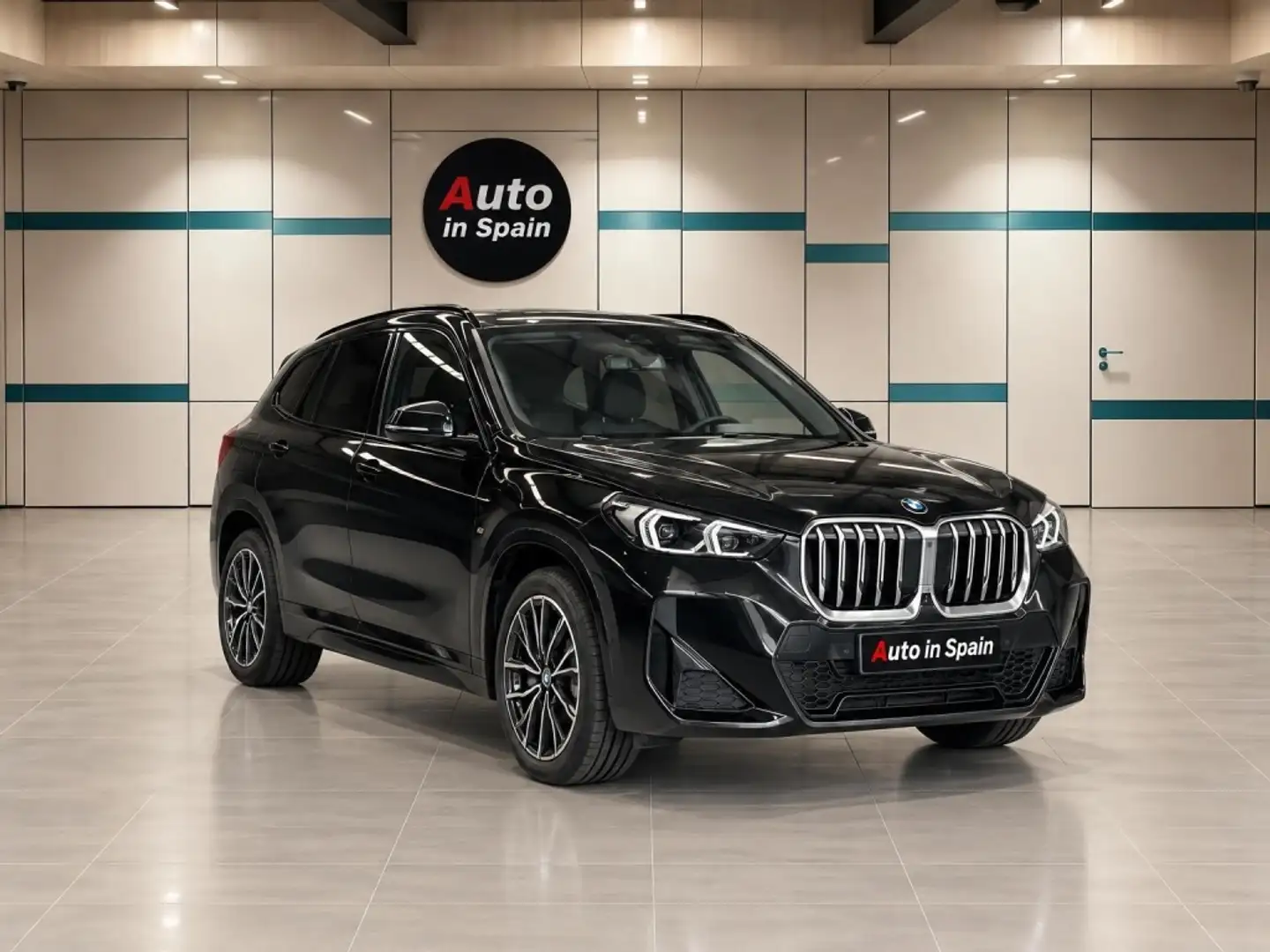 BMW X1 sDrive 20iA Negro - 1