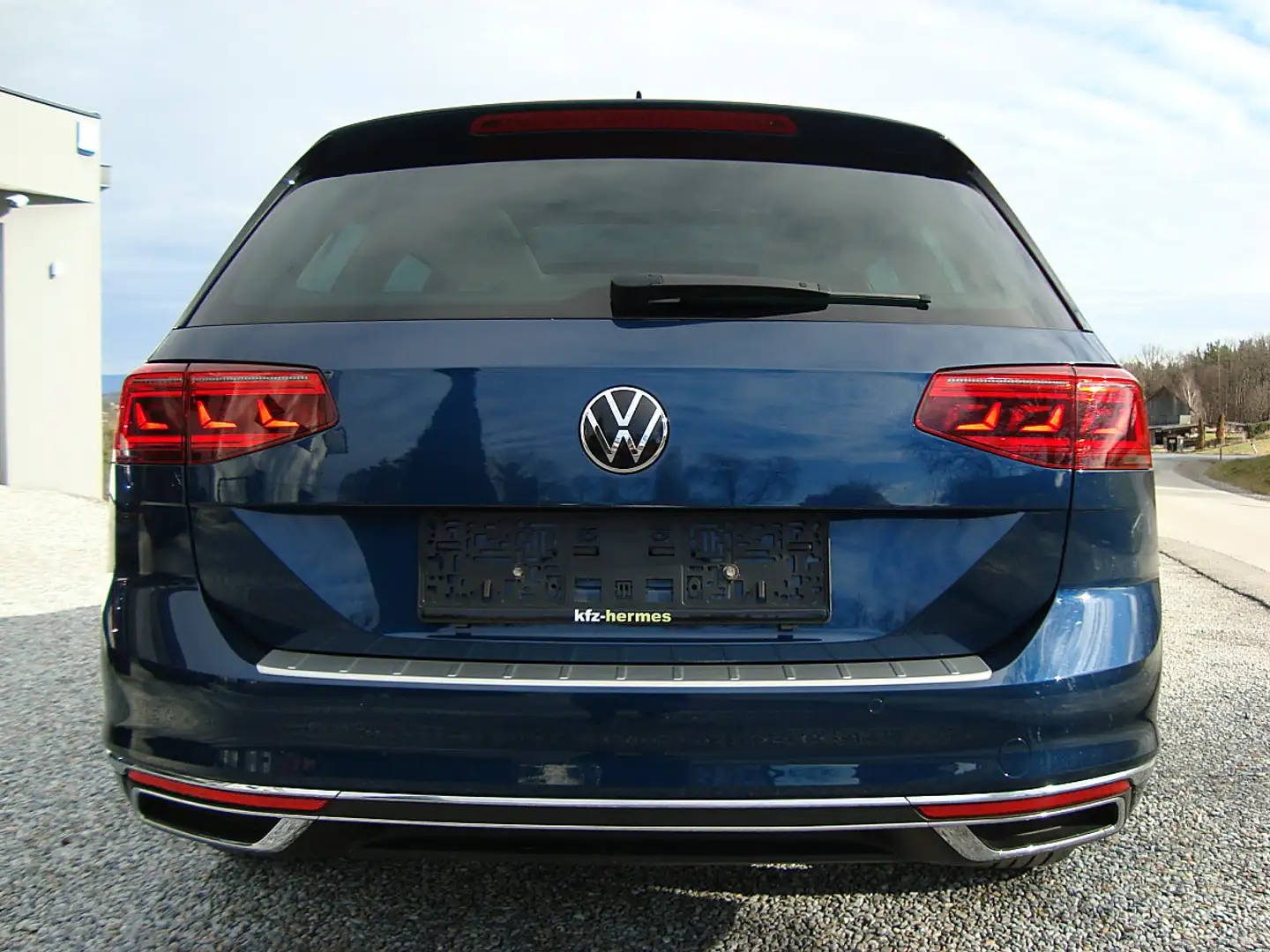 Volkswagen Passat Variant 2.0 TDI DSG IQ-Matrix Biker Paket-Hand Blau - 1