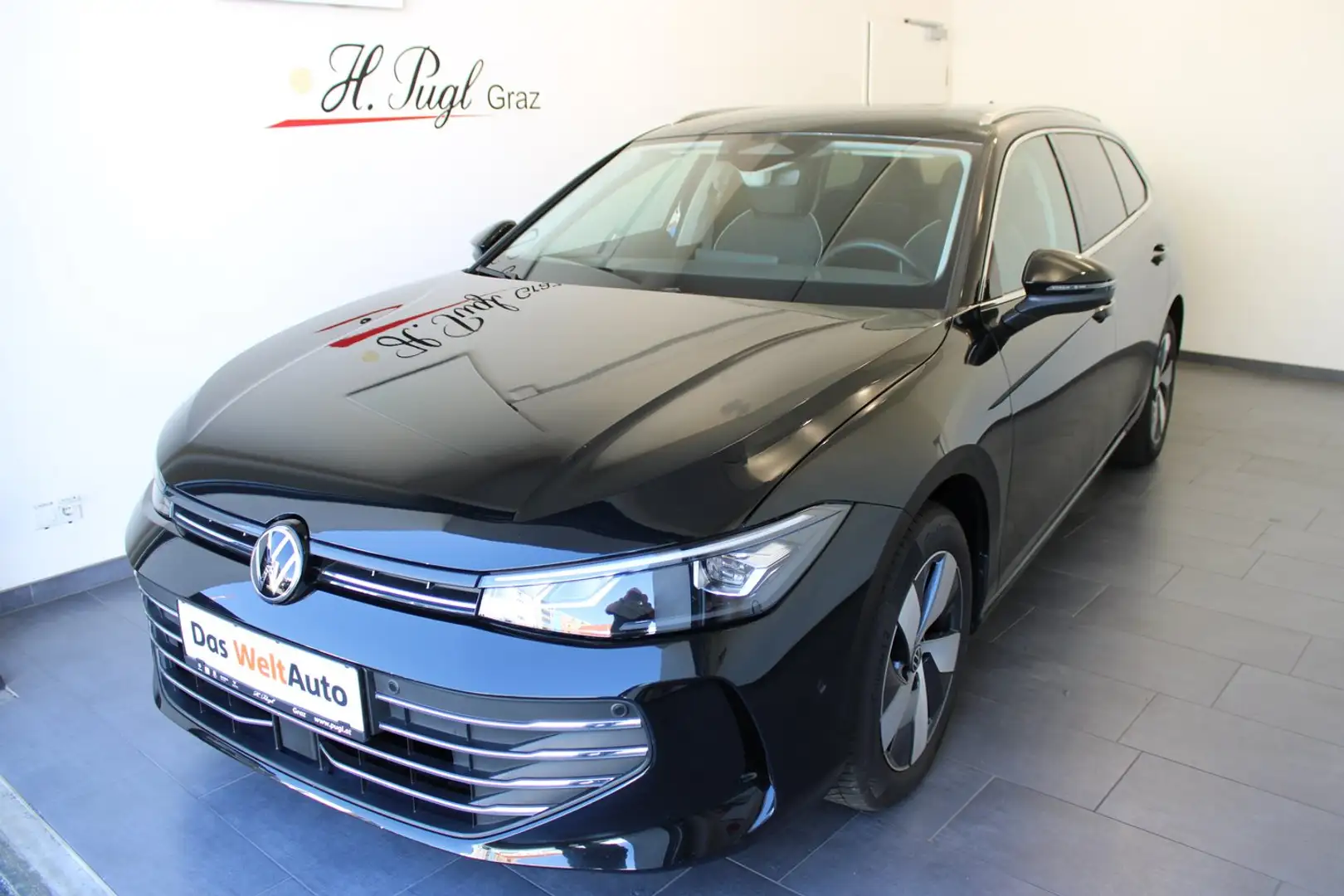 Volkswagen Passat Variant Business eTSI DSG Schwarz - 2