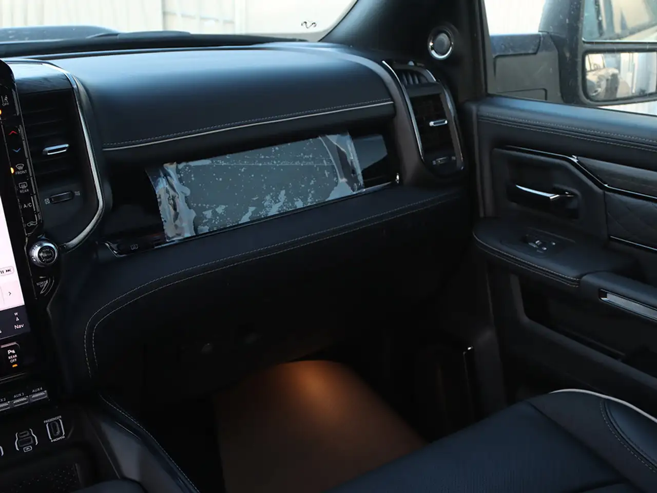 RAM 3500 снимка RAM 3500