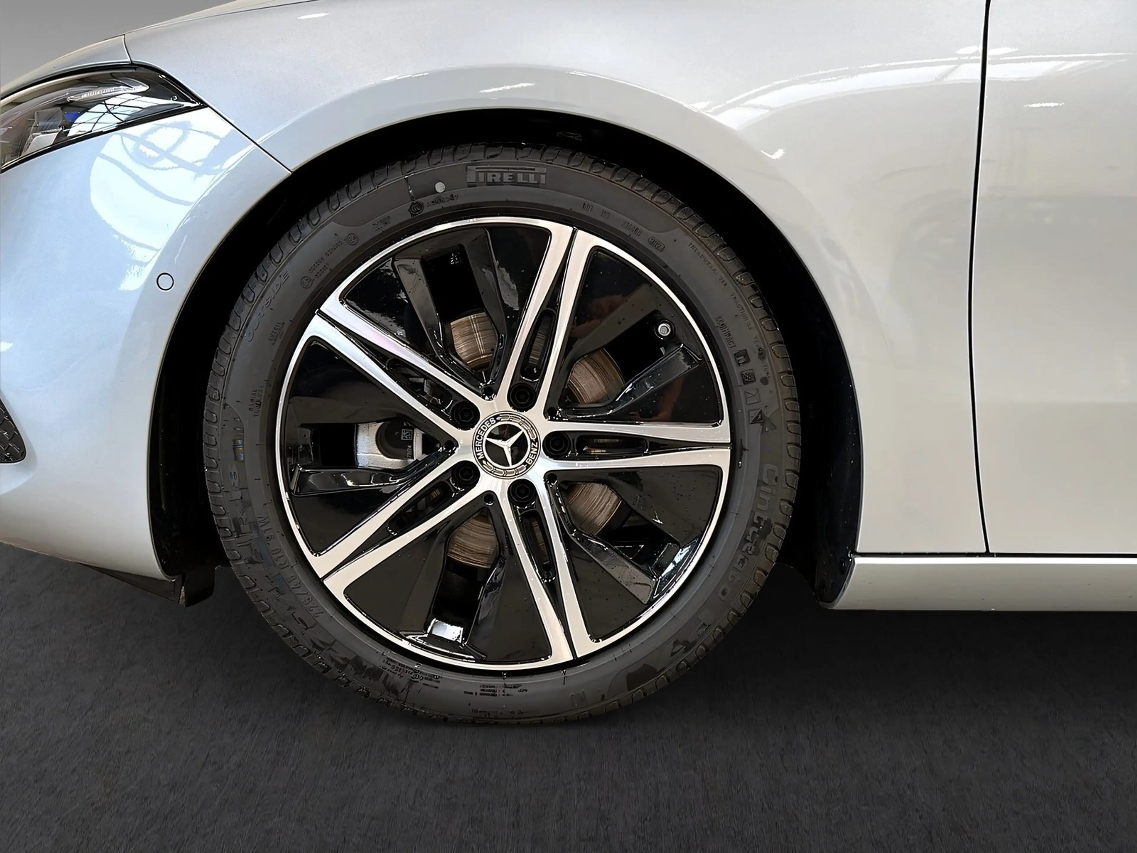 Mercedes-Benz A 200 PROGRESSIVE+NIGHT+MULTI+Pano+Kam+SHz+TotW — photo 4