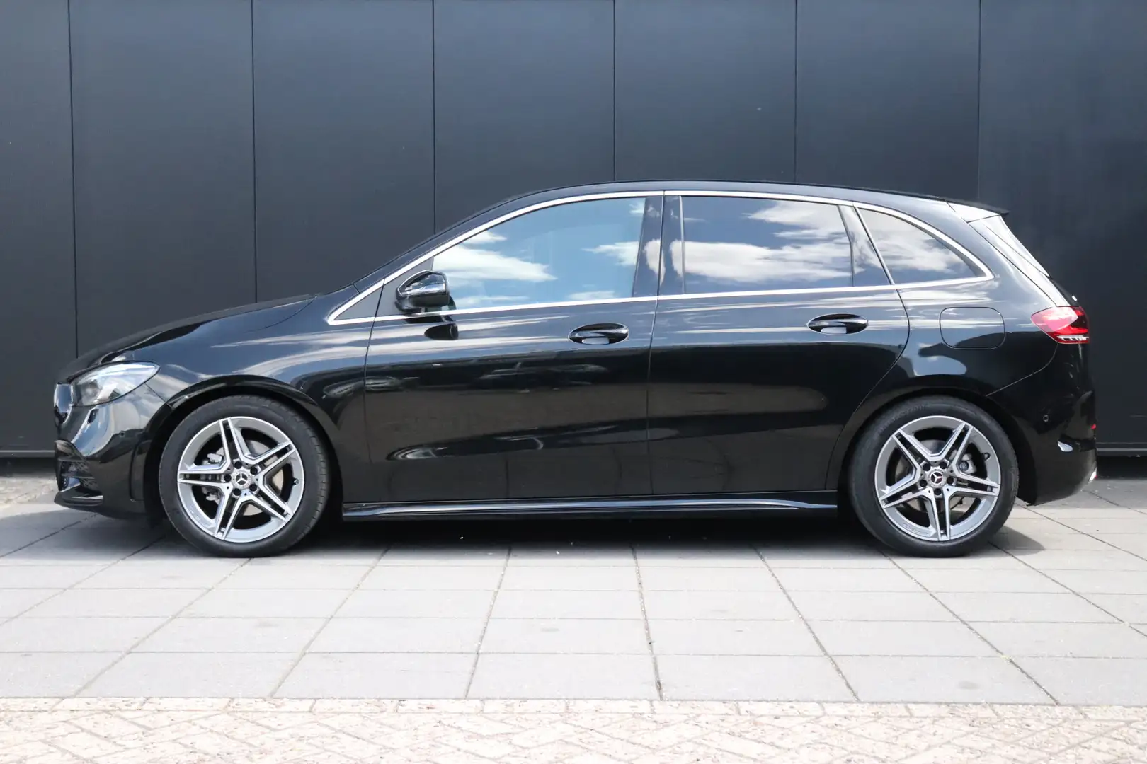 Mercedes-Benz B 200 164 PK Buss. Solution AMG | AUT | PANO-DAK | CAMER Fekete - 2