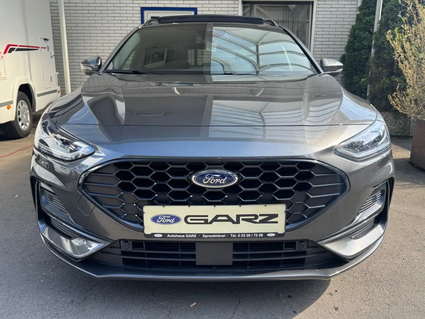 Ford Focus ST-Line X Tur Autom *Pano*Head-Up*Kamera* Gris - 2