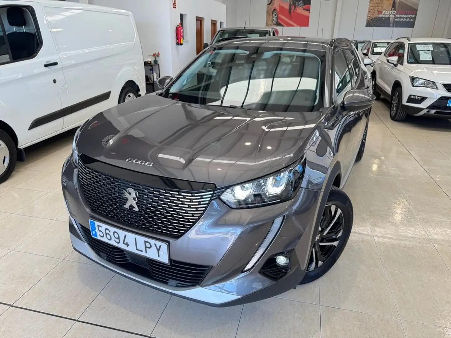 Peugeot 2008 1.2 PureTech S&S Allure Pack EAT8 130 Gris - 1